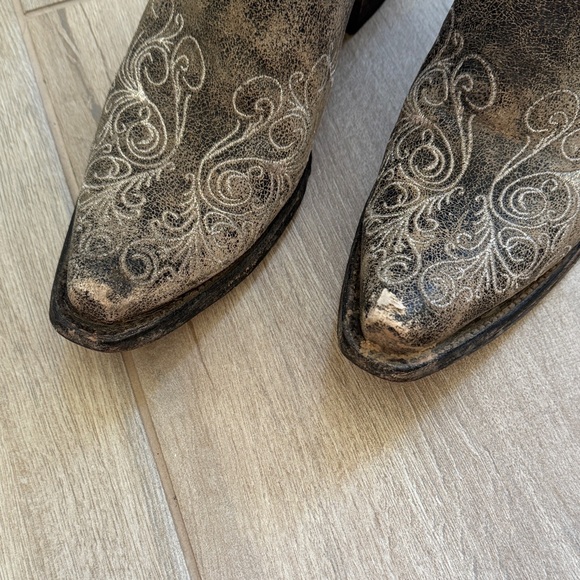 Circle G Black and Gray Heeled Boots - Picture 4 of 5